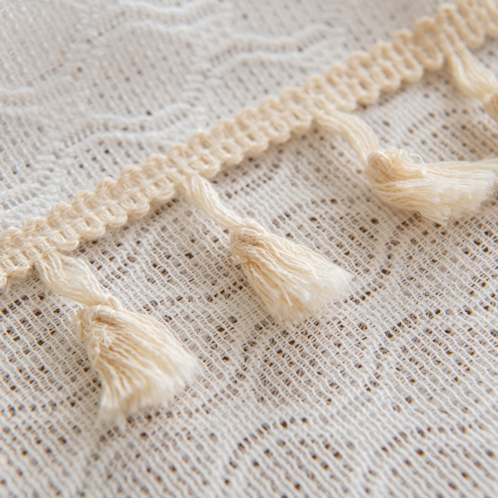 Polyester French-Elegance Lattice Tablecloth with Wheat Tassels in White