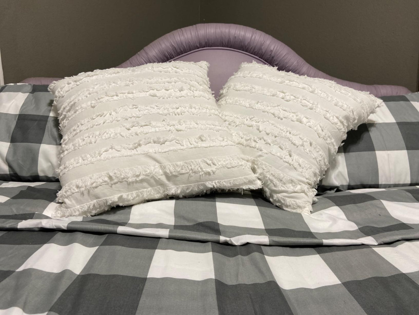 Polyester and Cotton Plaid Fringe Tufted Throw Pillowcases - White Cutout