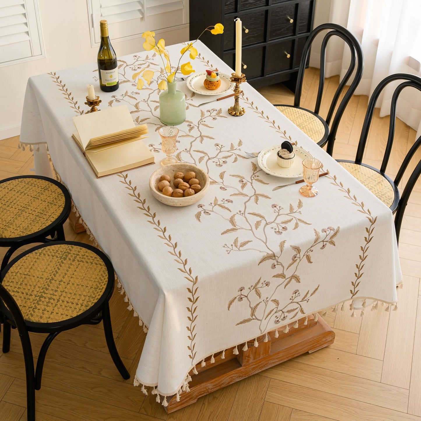 Polyester Embroidered Coffee-coloured Fan-shaped Leaf and Floral Tablecloth