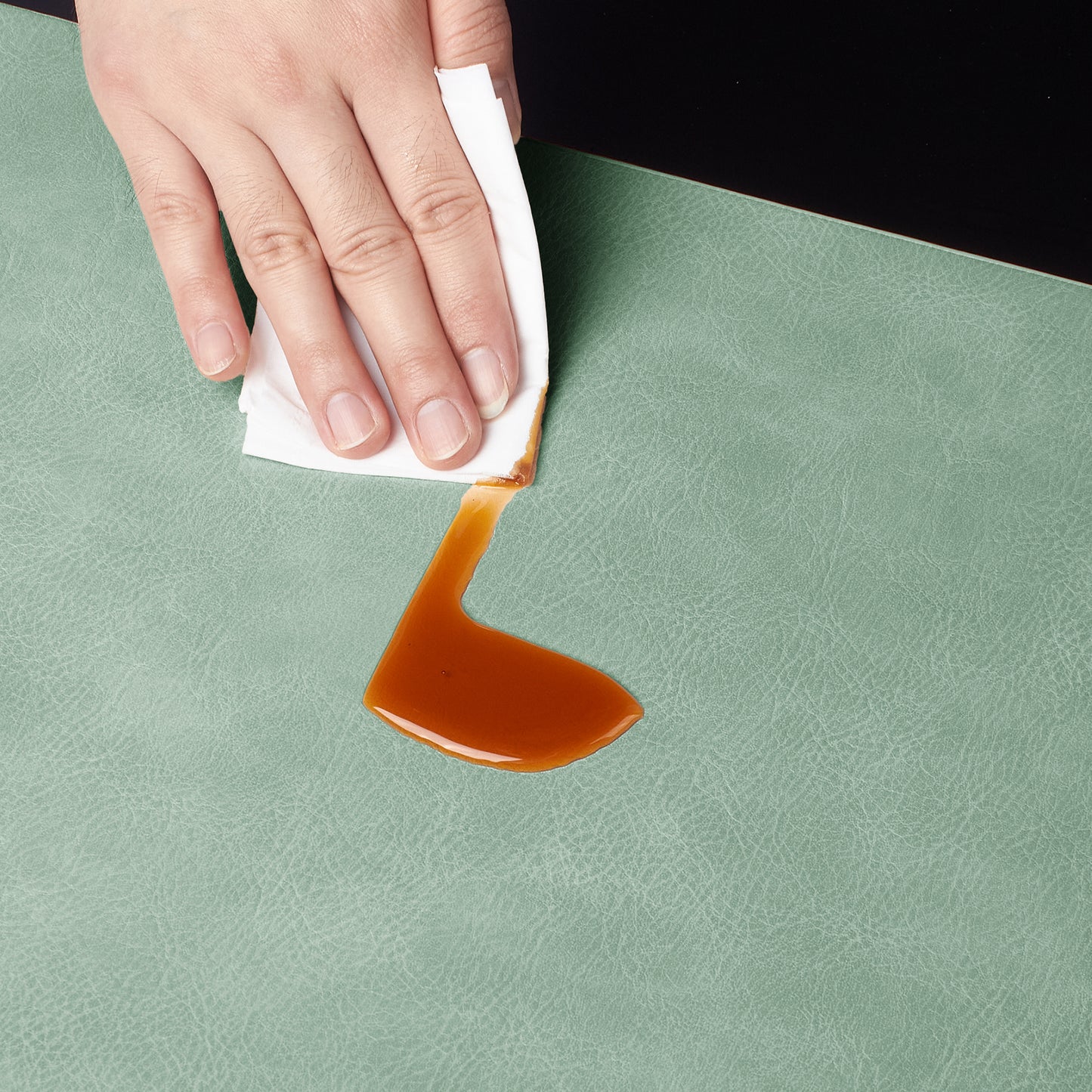 Polyurethane 100% Waterproof Oil-Proof Wipeable Heat Resistant Placemats Set in Green