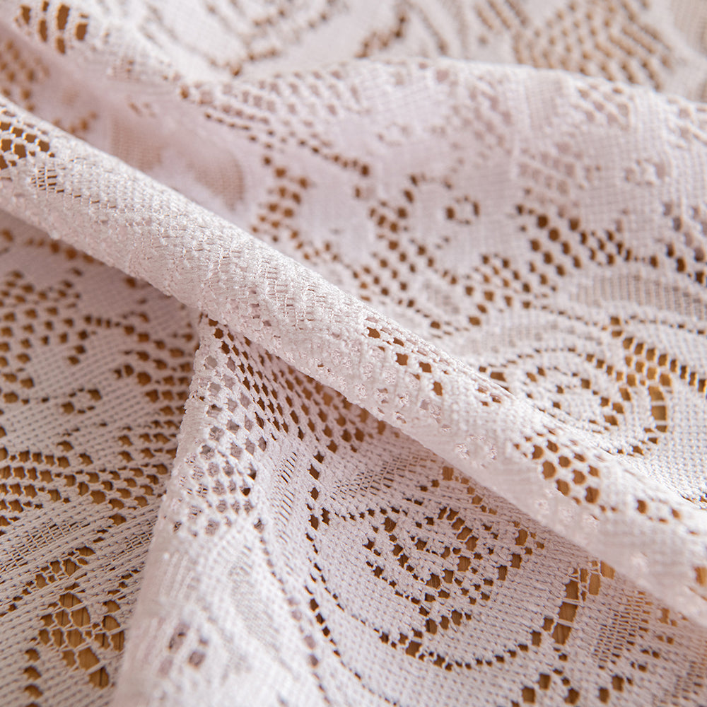 Polyester French-Elegance Floral-Rose Tablecloth with Scalloped Edge in Pink-Purple