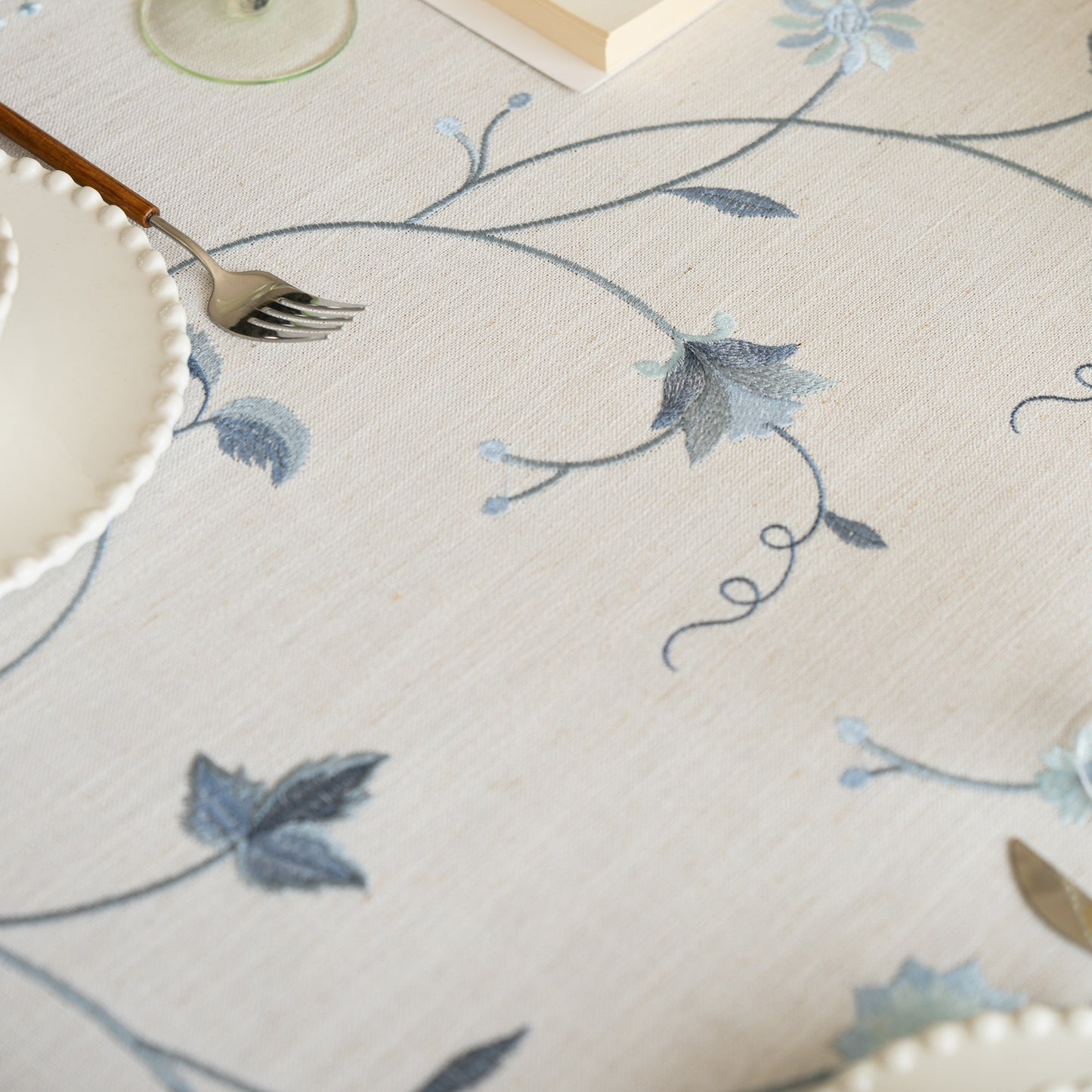 Polyester-Cotton Blend Embroidered Blue Branch Tablecloth