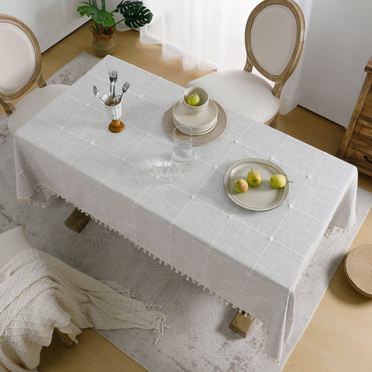 Waterproof And Wrinkle-Resistant Cotton Blend Classic Tassel Tablecloth in Grey Plaid