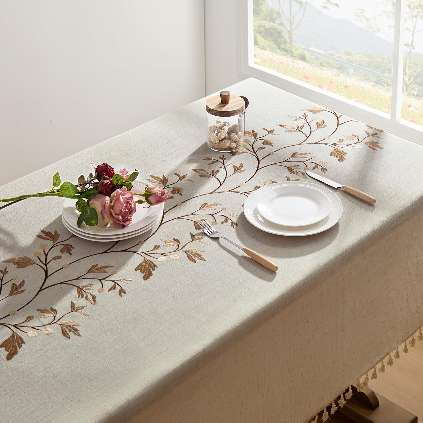Polyester Branches Embroidery Tablecloth with Tassels in Gold