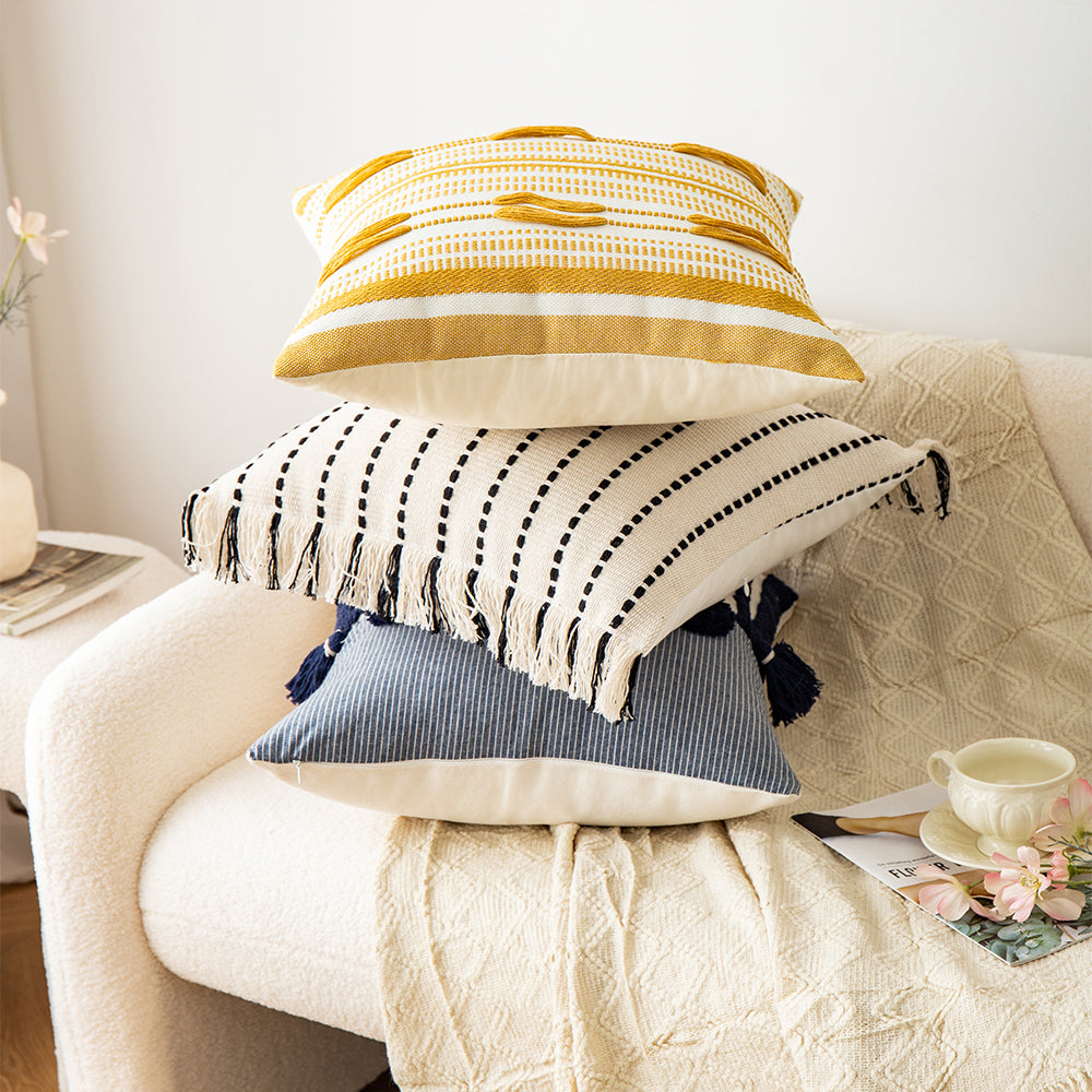 Polyester and Cotton Plaid Fringe Tufted Throw Pillowcases - Black Beam on a White Background