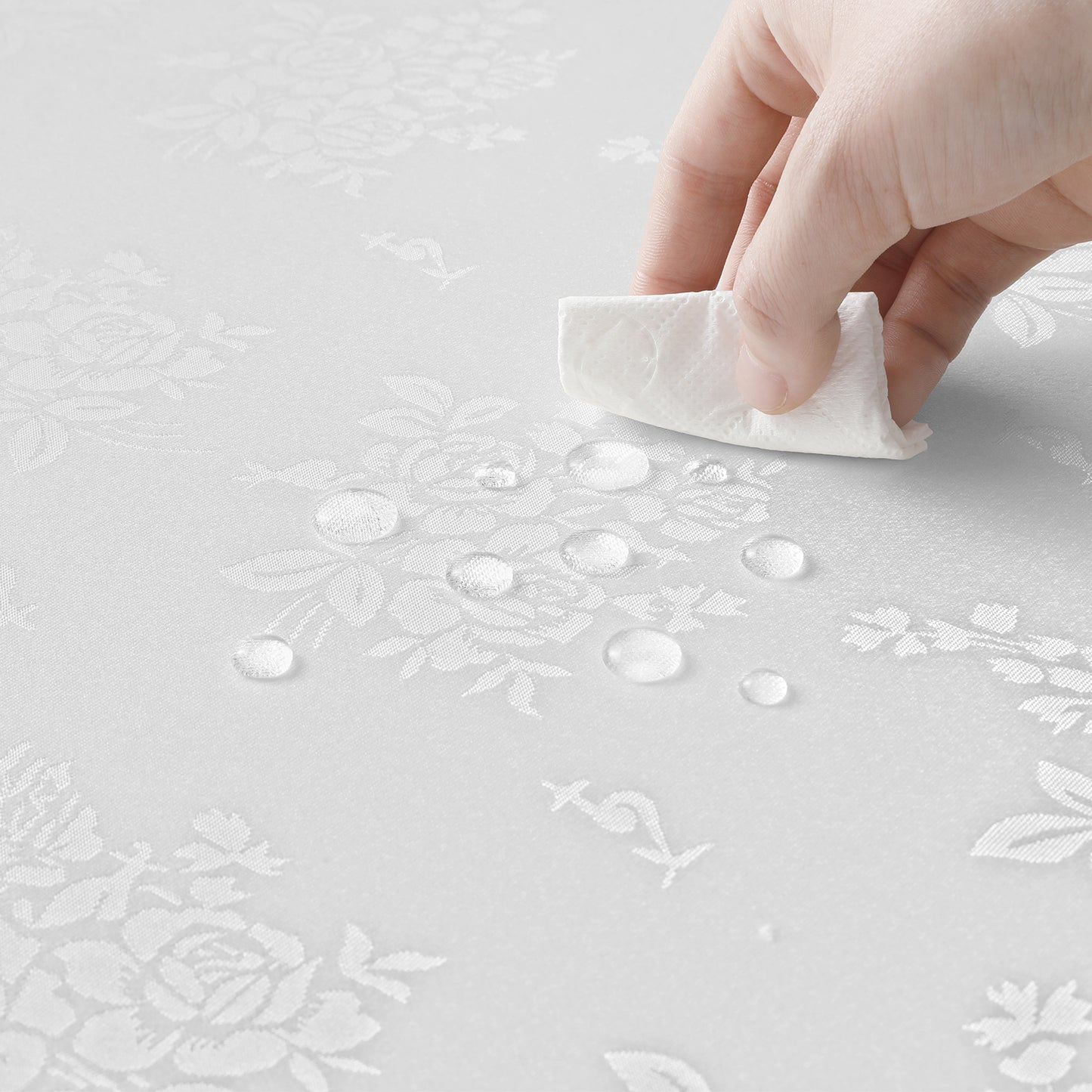 Polyester Jacquard Waterproof Elegant Damask Rose Floral Pattern Tablecloth in White