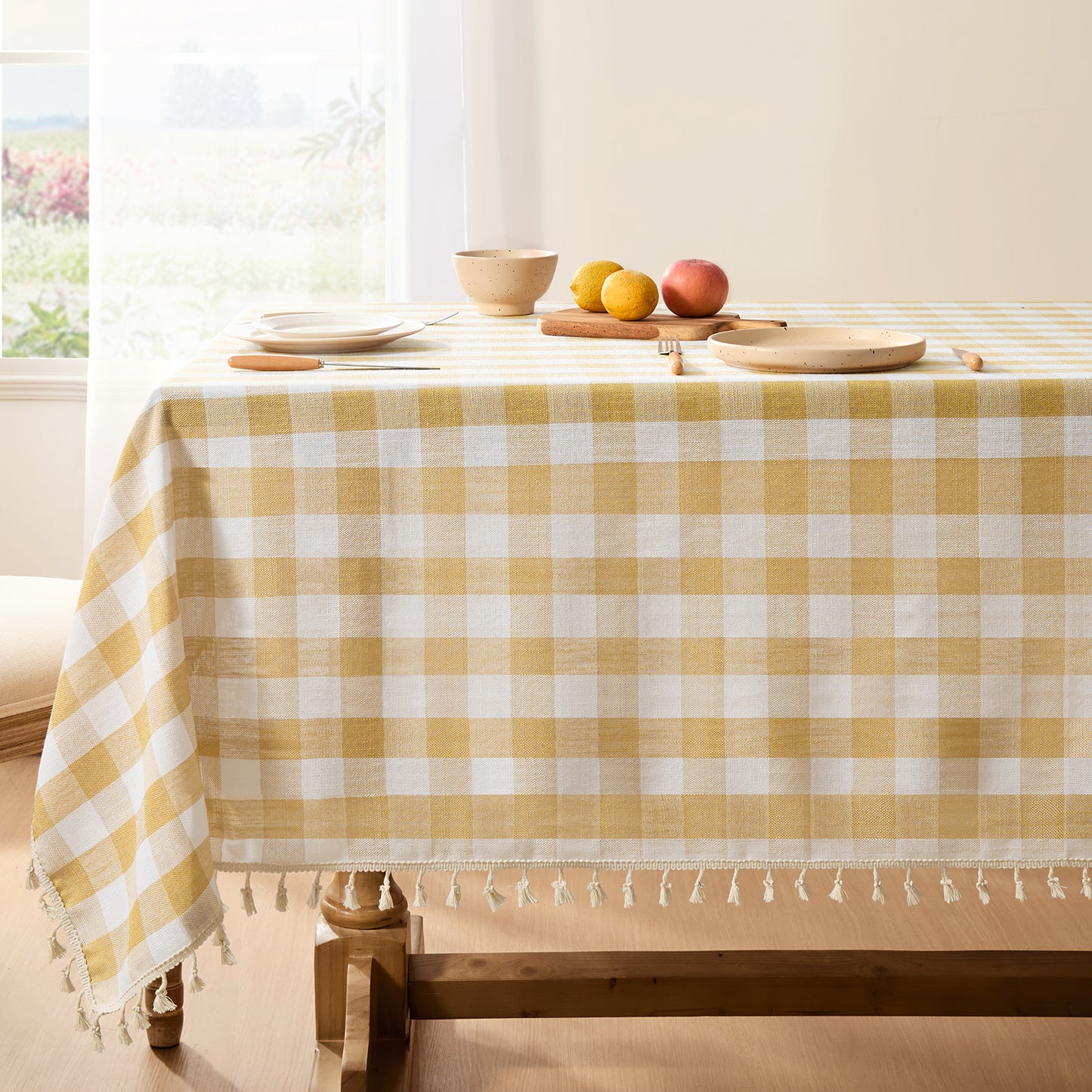 Wrinkle-Resistant Cotton Blend Classic Gingham Tablecloth with Tassels in Yellow