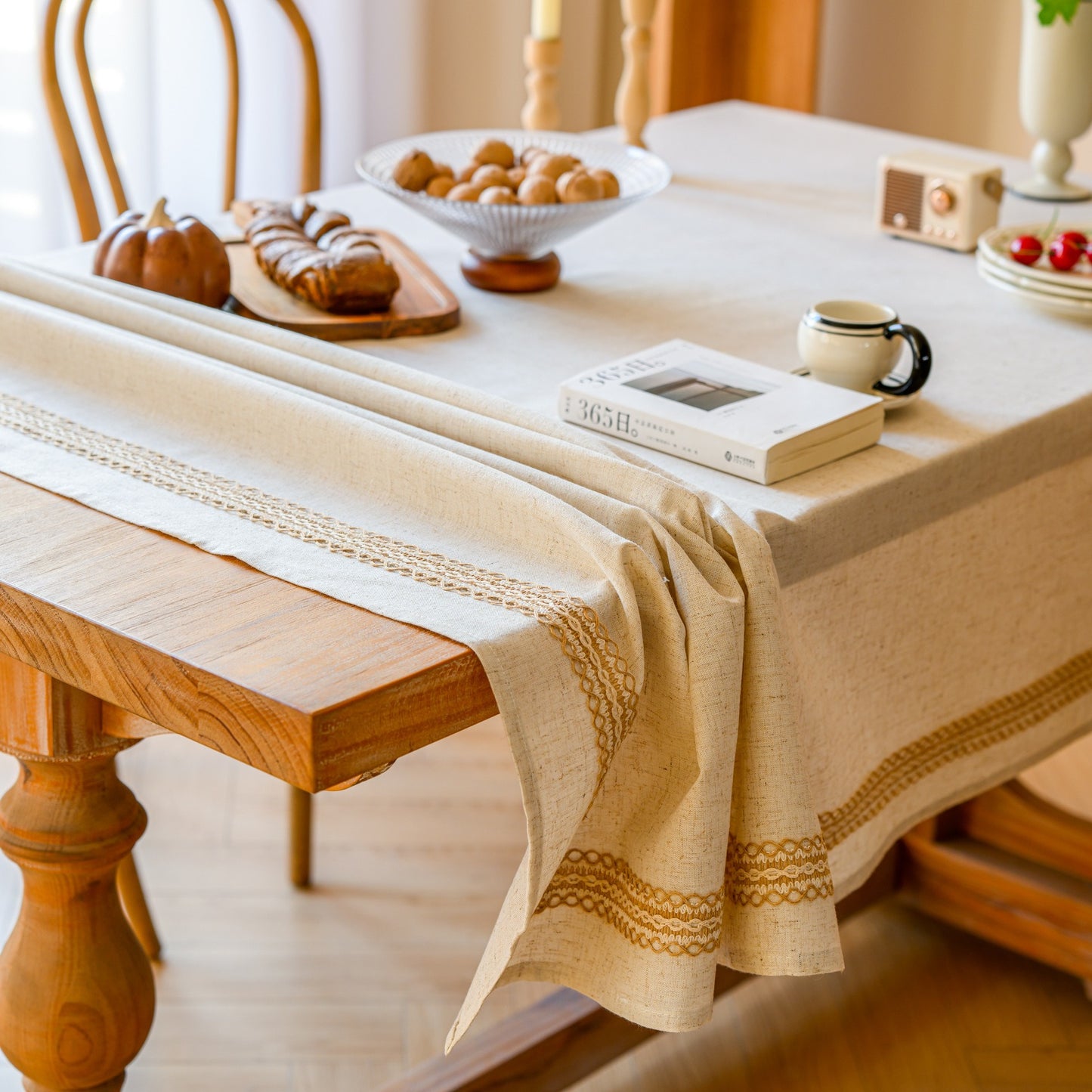 White Polyester Linen Tablecloth with Brown Lace