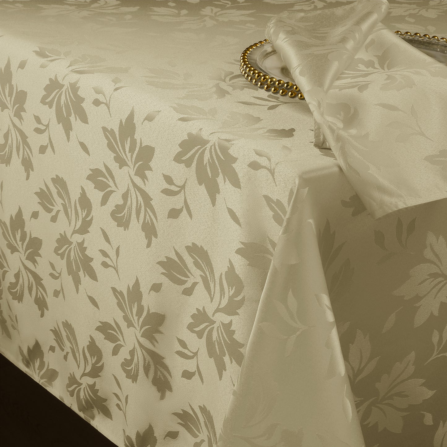 Polyester Jacquard Waterproof Damask Floral Pattern Tablecloth in Champagne