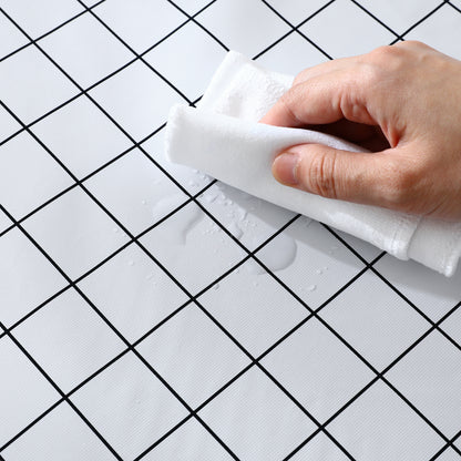PVC Waterproof and Oil Resistant LargePlaid Tablecloth in White and Black