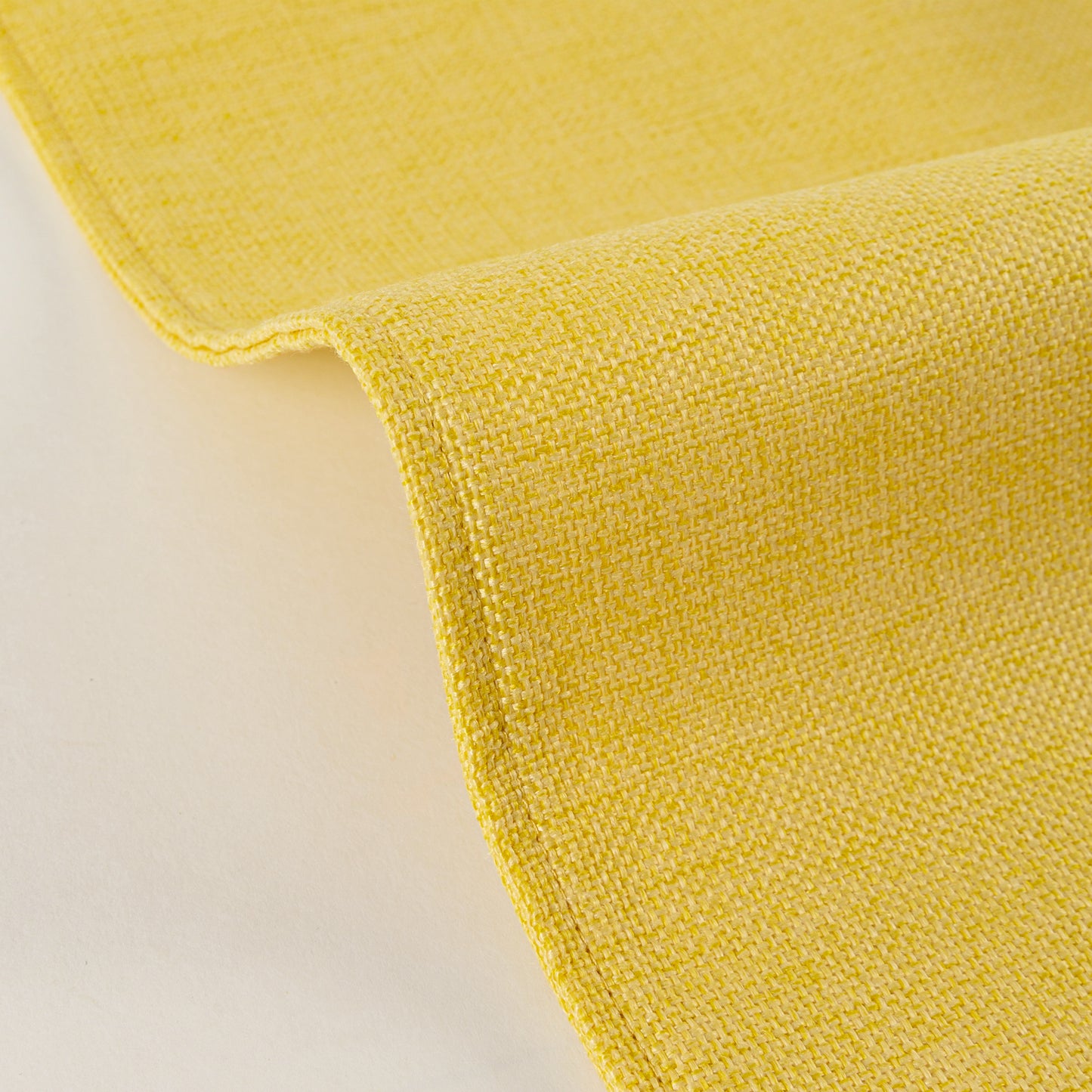Polyester Burlap Waterproof Oil Resistant Wipeable Heat Resistant Placemats Set in Yellow