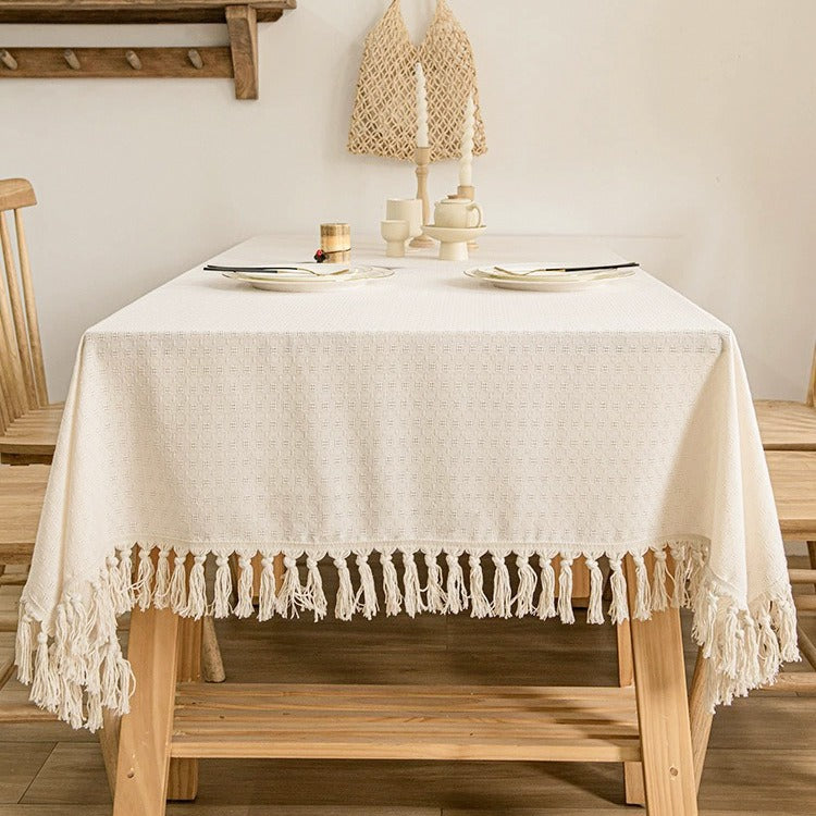 Cotton-linen tablecloth with tassels in Beige