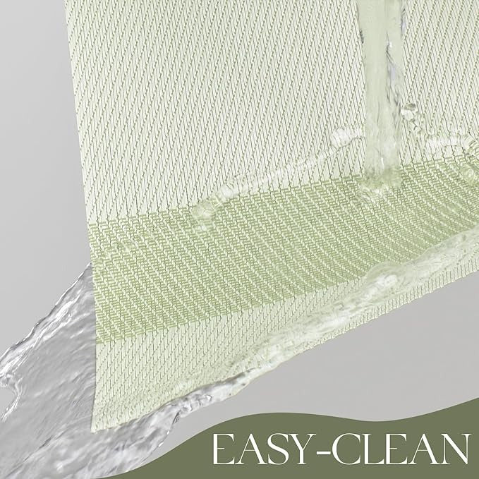 Plastic Woven Heat Resistant Placemats in Grass Green