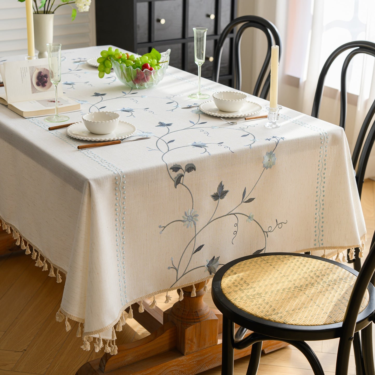 Polyester-Cotton Blend Embroidered Blue Branch Tablecloth