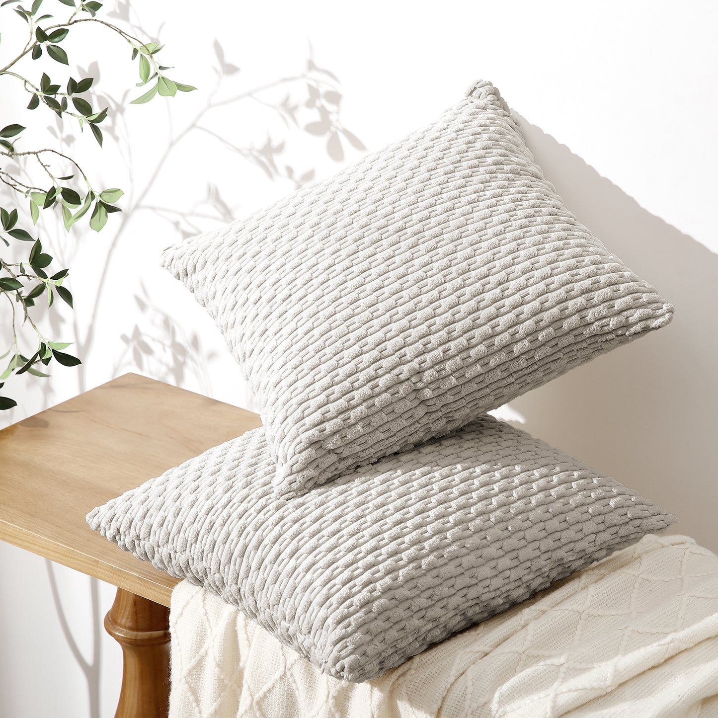 Soft Corduroy Chain-Link Textured Pillowcases in Grey