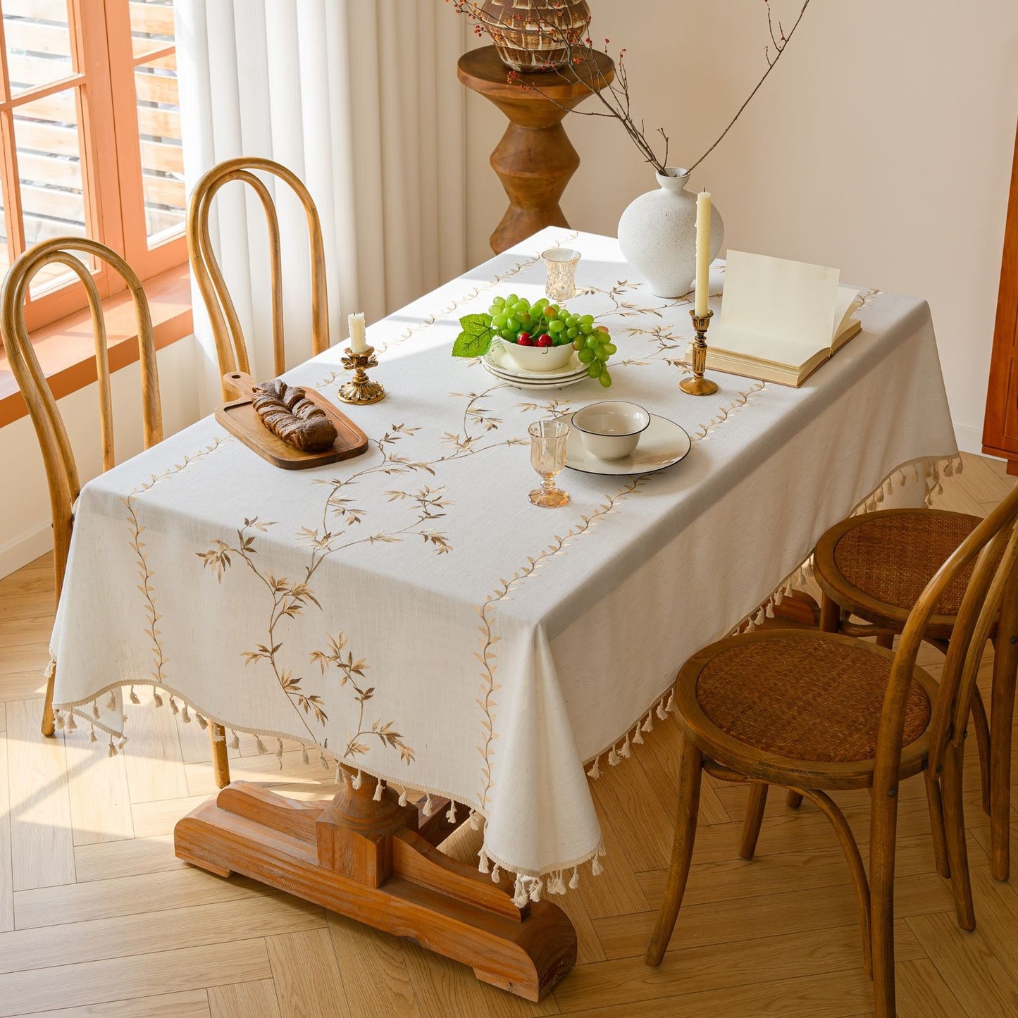 Polyester Embroidered Gold Bamboo Leaf Tablecloth