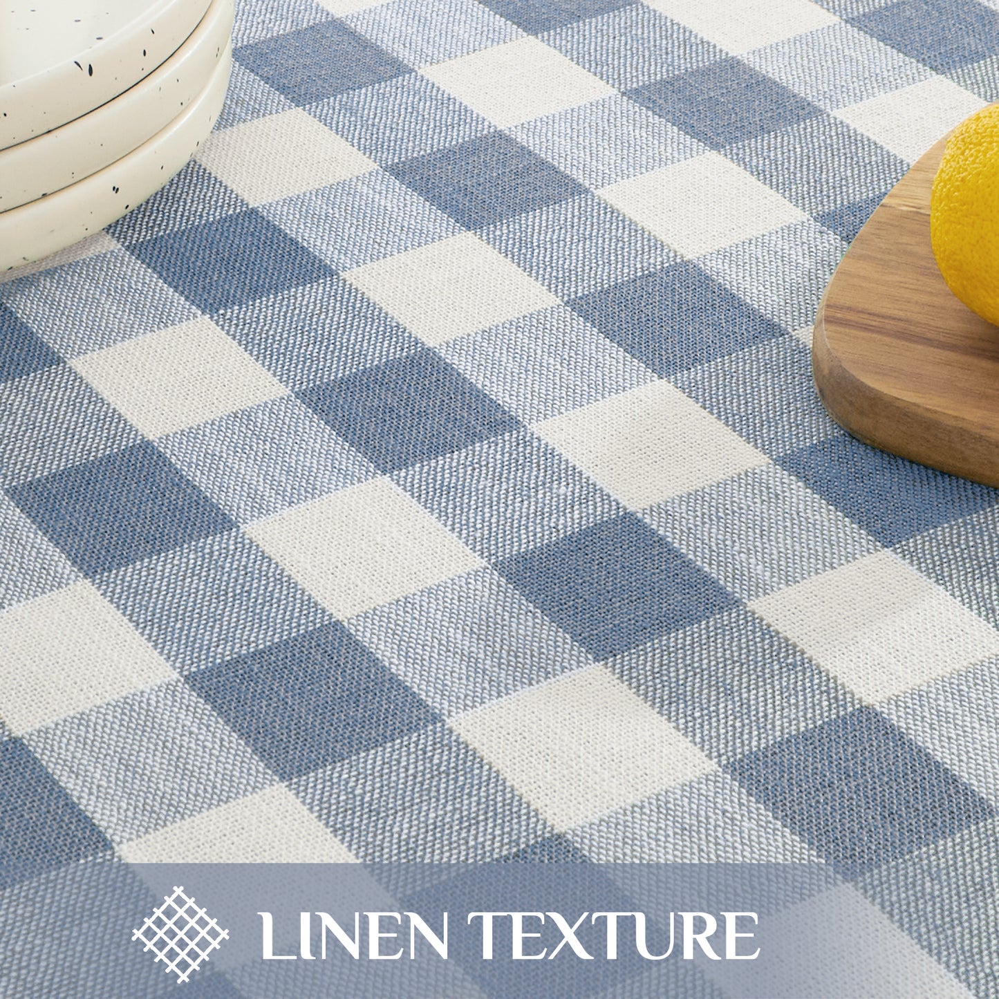 Wrinkle-Resistant Cotton Blend Classic Gingham Tablecloth with Tassels in Blue