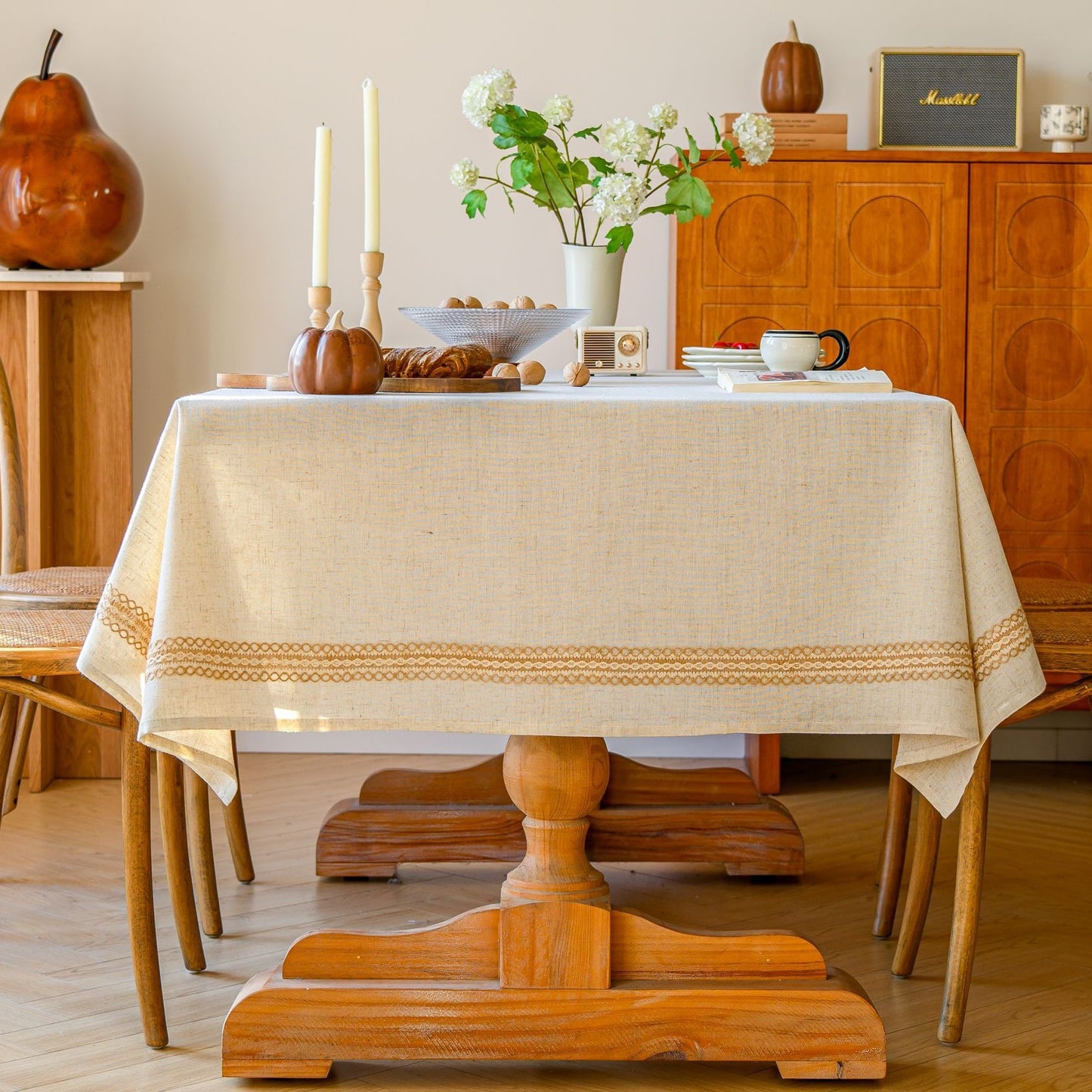White Polyester Linen Tablecloth with Brown Lace