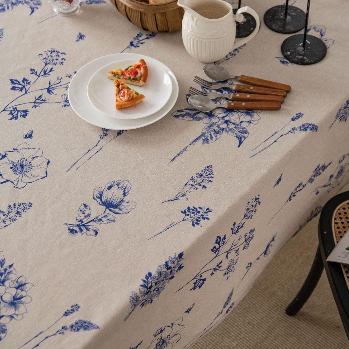 Cotton and linen blue rose sketch print tablecloth