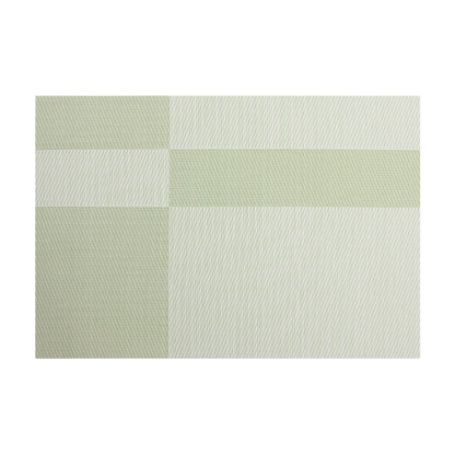 Plastic Woven Heat Resistant Placemats in Grass Green