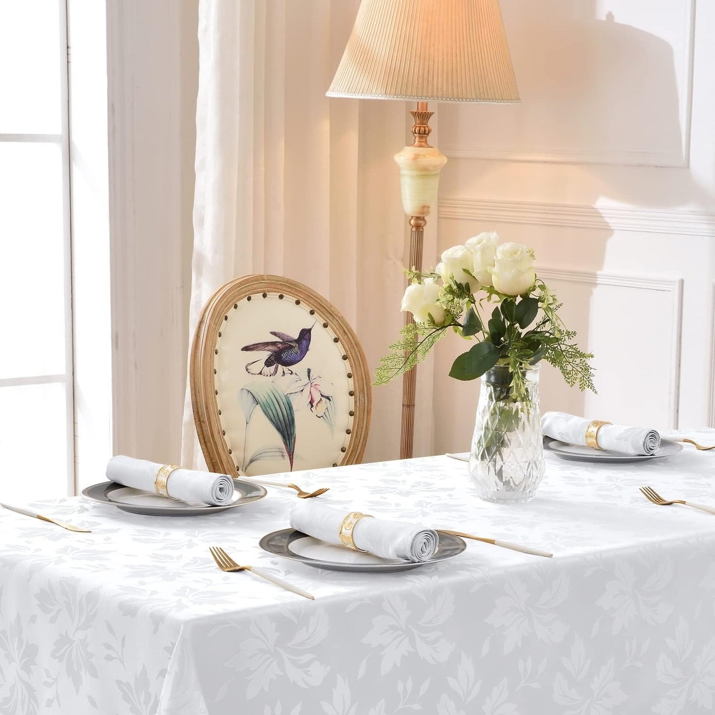 Polyester Jacquard Waterproof Damask Floral Pattern Tablecloth in White