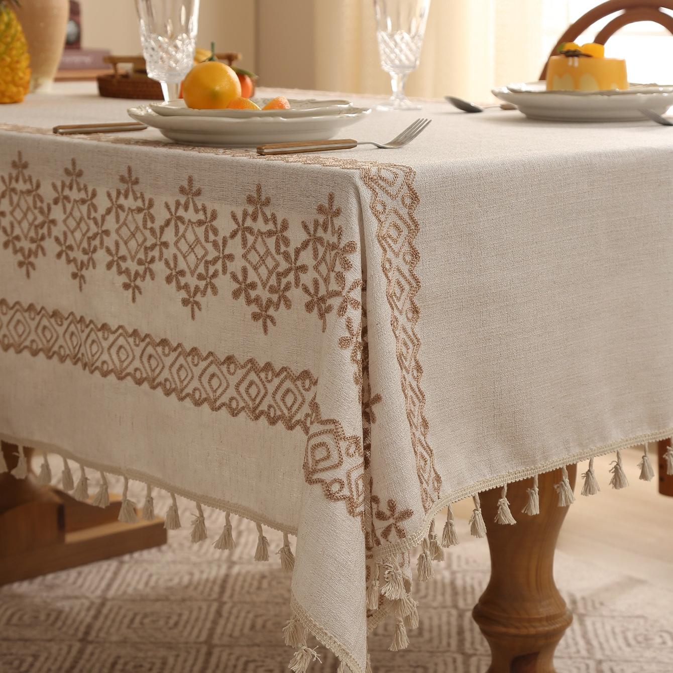 Polyester linen geometric side embroidered tablecloth