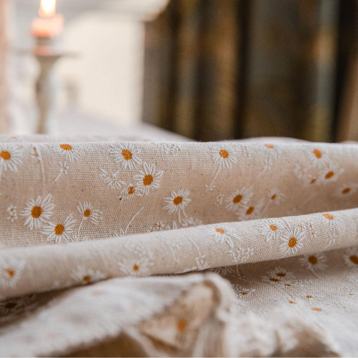 Cotton-Linen Blend Apricot Little Daisy Print Tablecloth