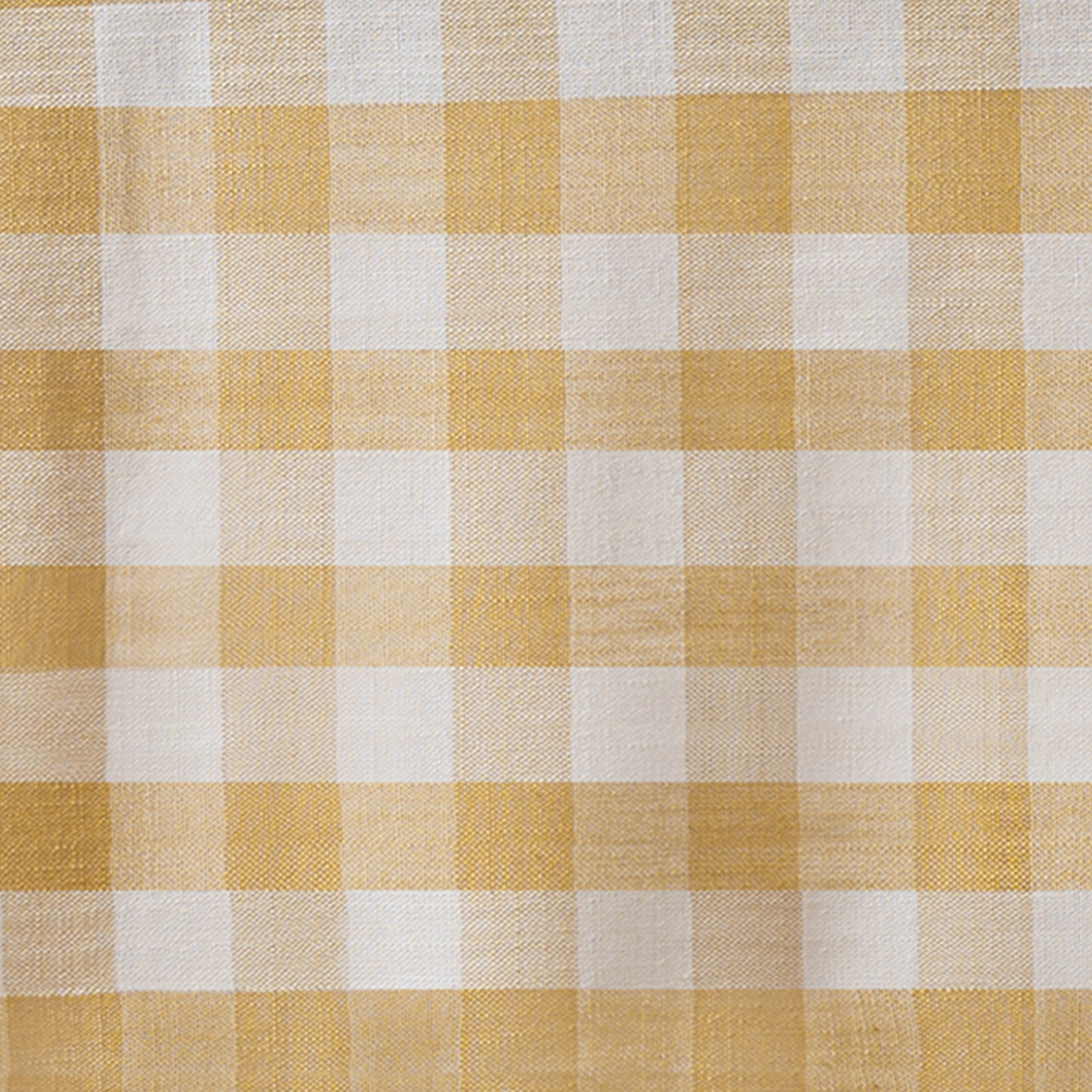 Wrinkle-Resistant Cotton Blend Classic Gingham Tablecloth with Tassels in Yellow