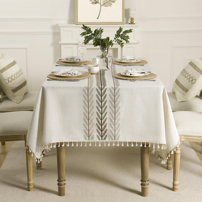 Wrinkle-Resistant Cotton Blend Classic Tassel Tablecloth in Wine Leaf