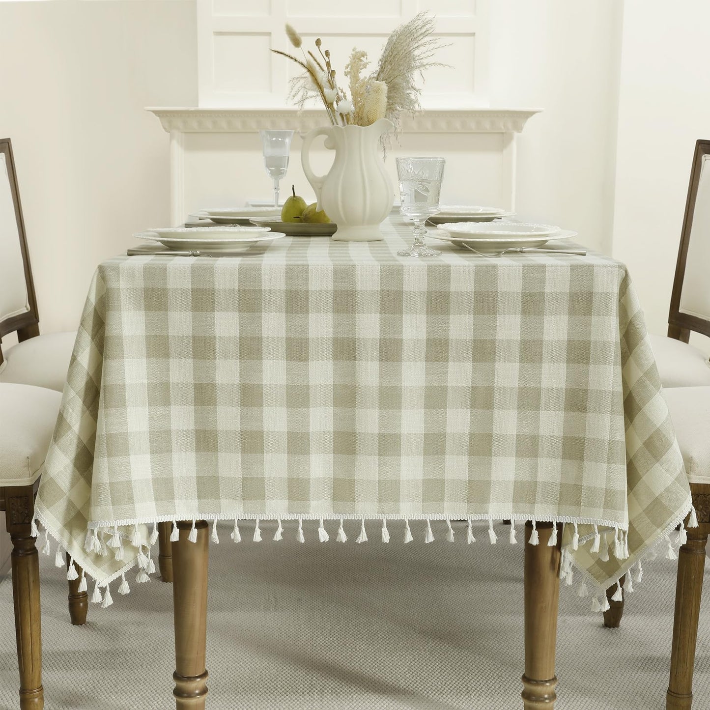 Wrinkle-Resistant Cotton Blend Classic Gingham Tablecloth with Tassels in Sagegreen