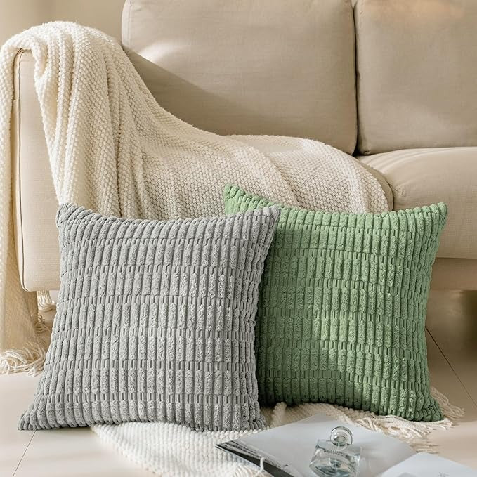 Soft Corduroy Puffy Stripe Pattern Pillowcases in Green