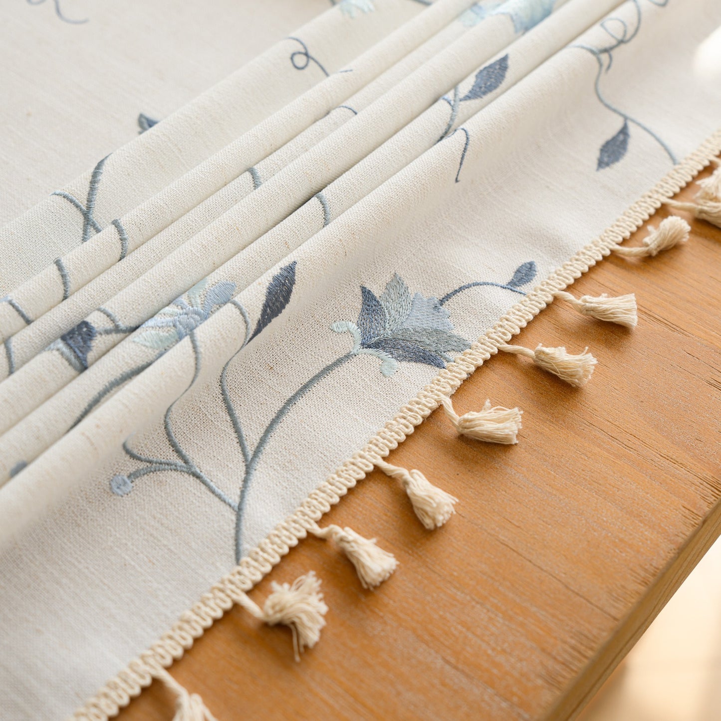 Polyester-Cotton Blend Embroidered Blue Branch Tablecloth